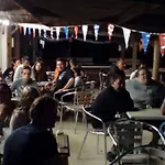 Mobil Pour 6 Personnes Avec Terrasse - Api-1-52-390 *