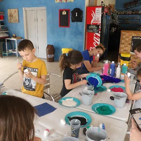 Mobil Pour 6 Personnes Avec Terrasse - Api-1-52-390 *