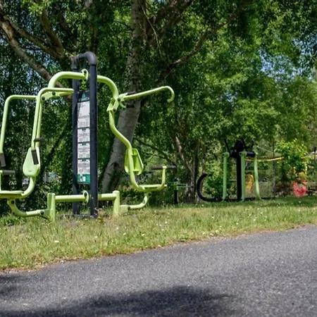 Mobil Pour 6 Personnes Avec Terrasse - Api-1-52-390 Kemping *