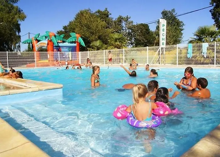 Mobil Pour 6 Personnes Avec Terrasse - Api-1-52-390 * Saint-Sornin (Charente-Maritime)