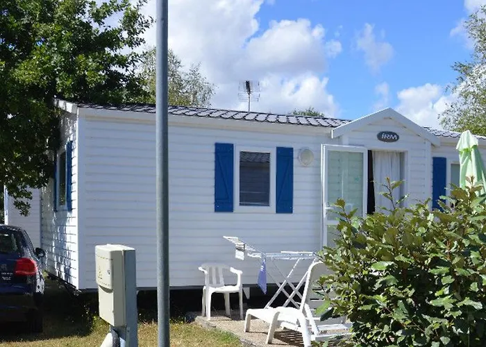 Camping Mobil Pour 6 Personnes Avec Terrasse - Api-1-52-390