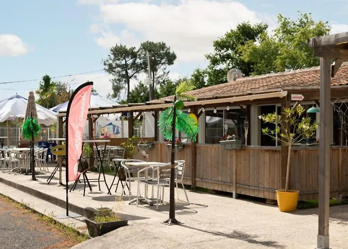 Mobil Pour 6 Personnes Avec Terrasse - Api-1-52-390 Camping *