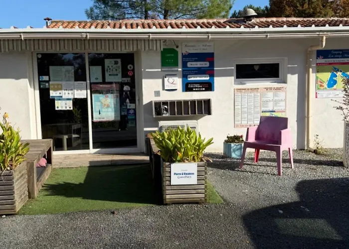 Camping Mobil Pour 6 Personnes Avec Terrasse - Api-1-52-390